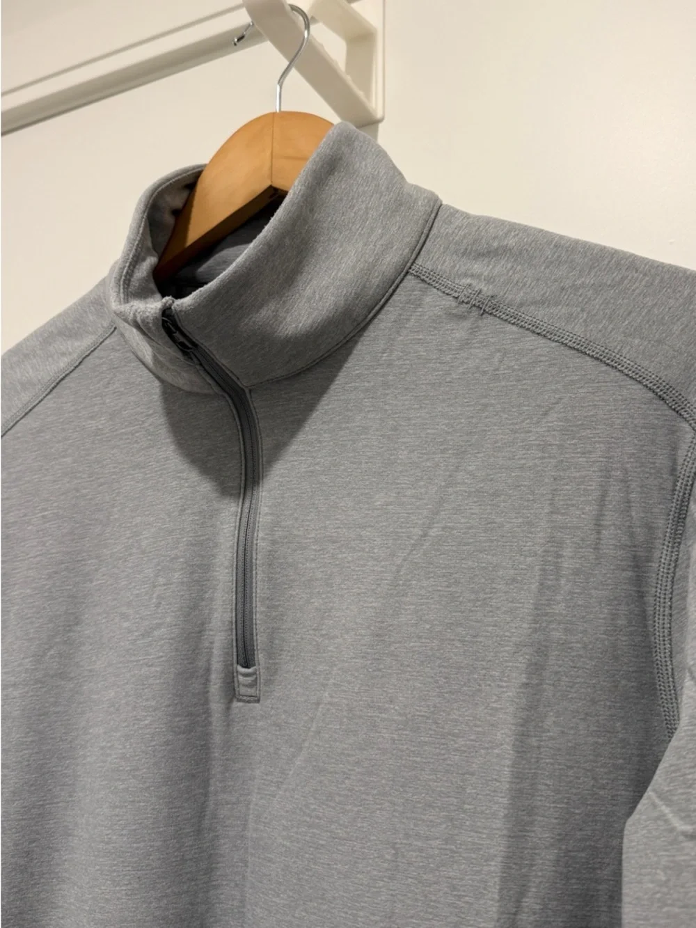 Lululemon Metal Vent Tech Half Zip - Picture 2 of 4